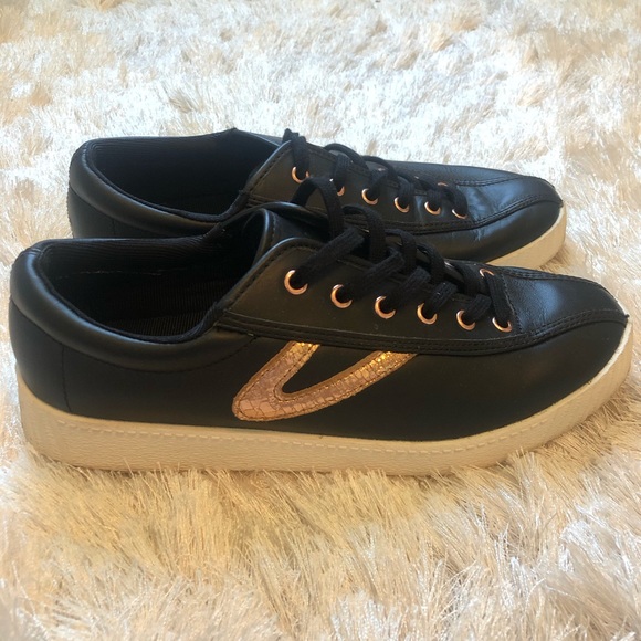 tretorn nylite plus leather